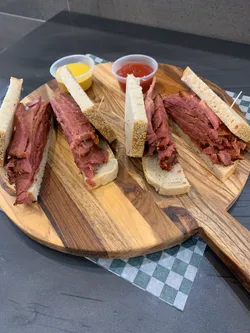 SMOKED MEAT